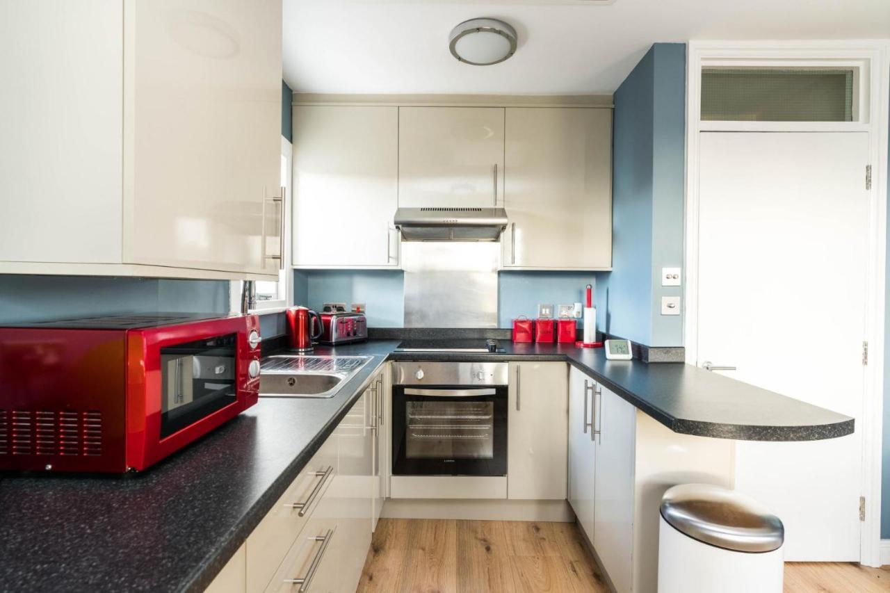 Apartamento Superb 1Bd Flat In The Heart Of Camden Town Londres Exterior foto