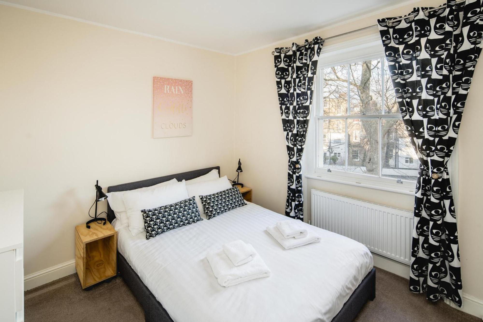 Apartamento Superb 1Bd Flat In The Heart Of Camden Town Londres Exterior foto